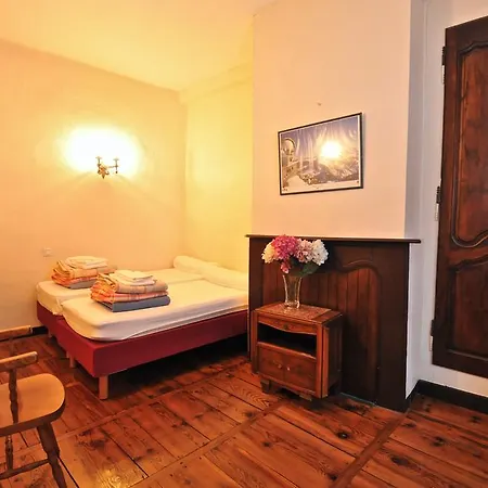 La Balaguere Holiday home *